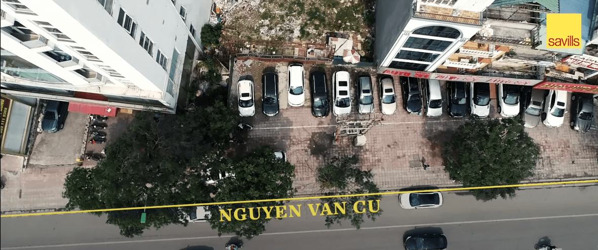 Cổng vào dự án từ số 29 đường Nguyễn Văn Cừ.